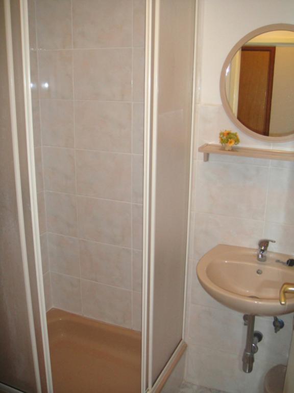 Dobra Apartments Trogir Room photo